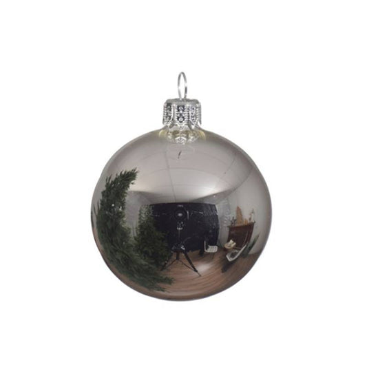 Glänzende Weihnachtskugel aus silbernem Glas, 8 cm